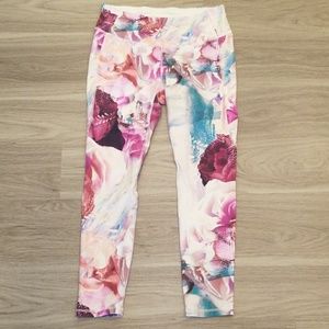 Fabletics 3/4 Length Workout Leggings